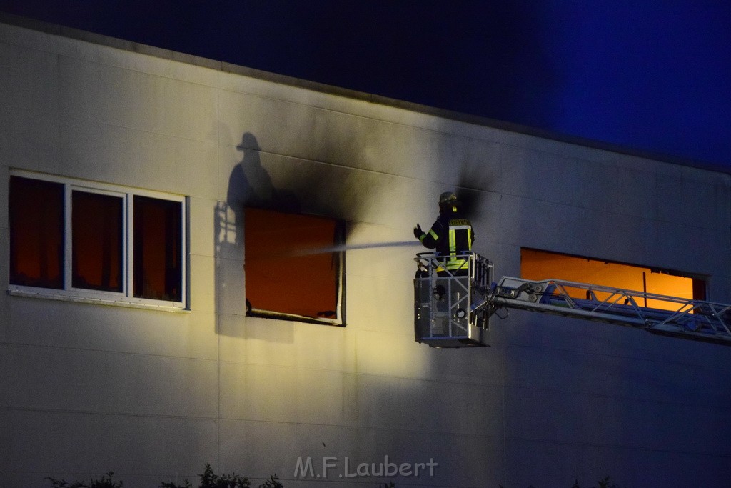 Grossbrand Halle Troisdorf Kriegsdorf Junkersring P433.JPG - Miklos Laubert